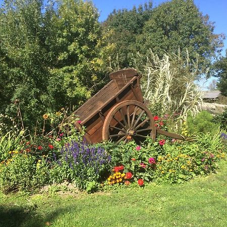 La Petite Maison Crezieres Luaran gambar