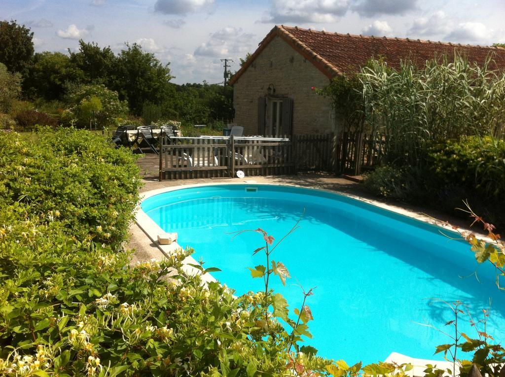 La Petite Maison Crezieres Luaran gambar